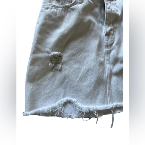 ALLSAINTS Woman’s Small White Ripped Denim Mini Skirt - Picture 2 of 9
